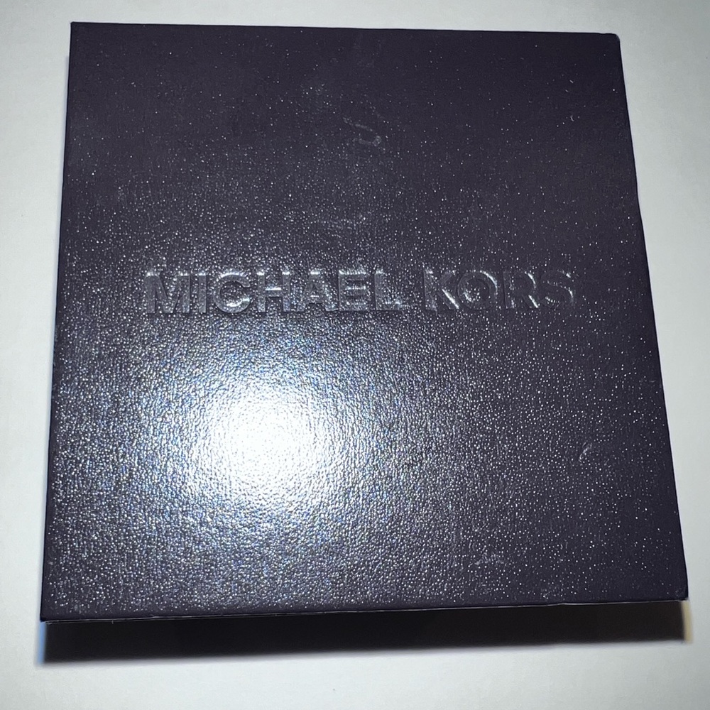 Michael Kors, silver watch w/rhinestones. Adjustable band. - Picture 6 of 6
